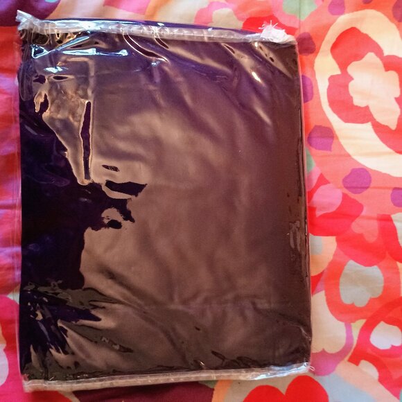 Cotton Loft Pillow Sham, Standard, 20 x 26 +2, Purple, New in Package - Picture 4 of 5